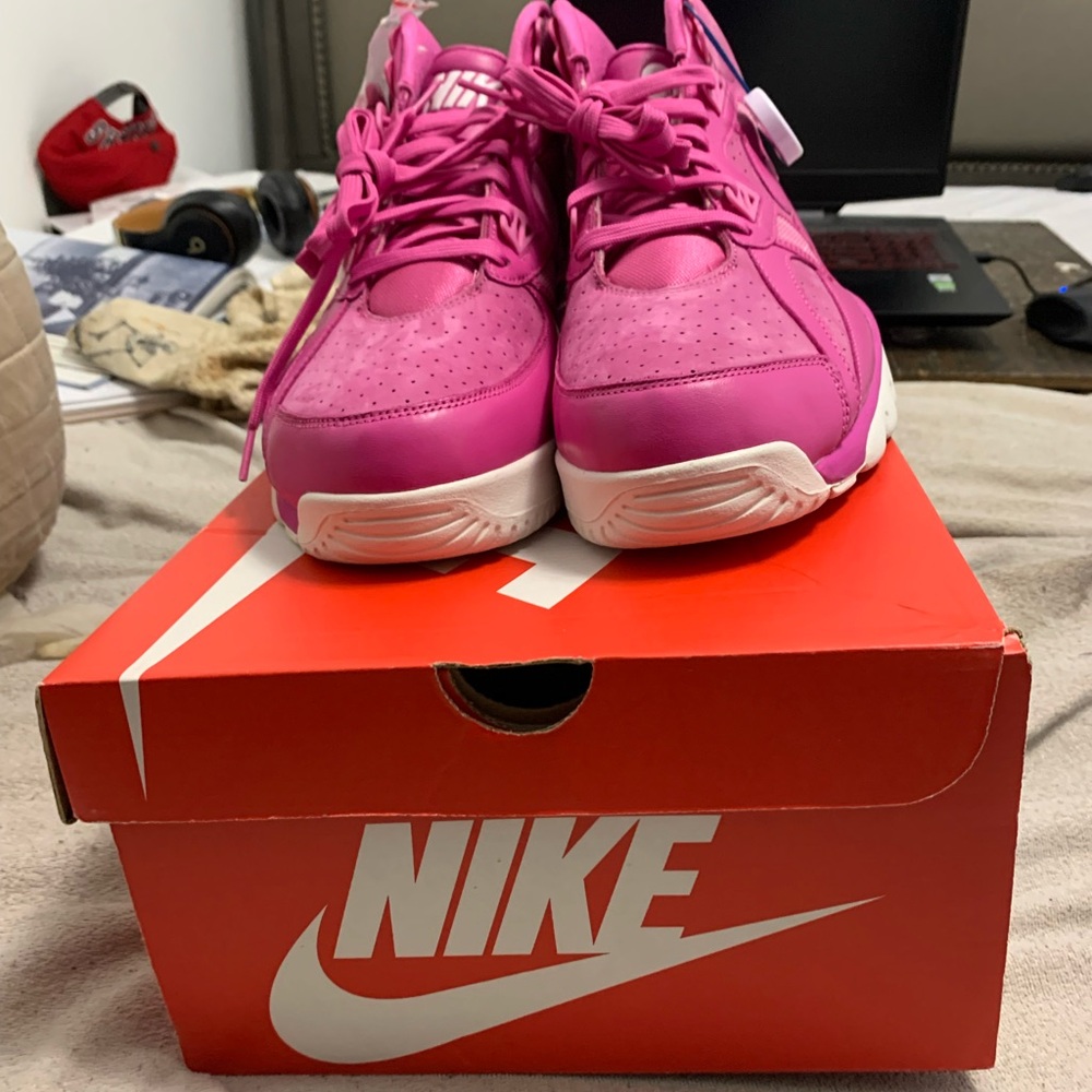 Nike sr cares bo Jackson breast cancer trainers size 15 new